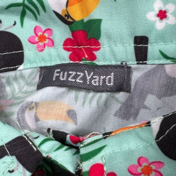 Fuzzyard Tropical Toucan Print Dog Shirt Lightweight Green Size 3 - Picture 8 of 11